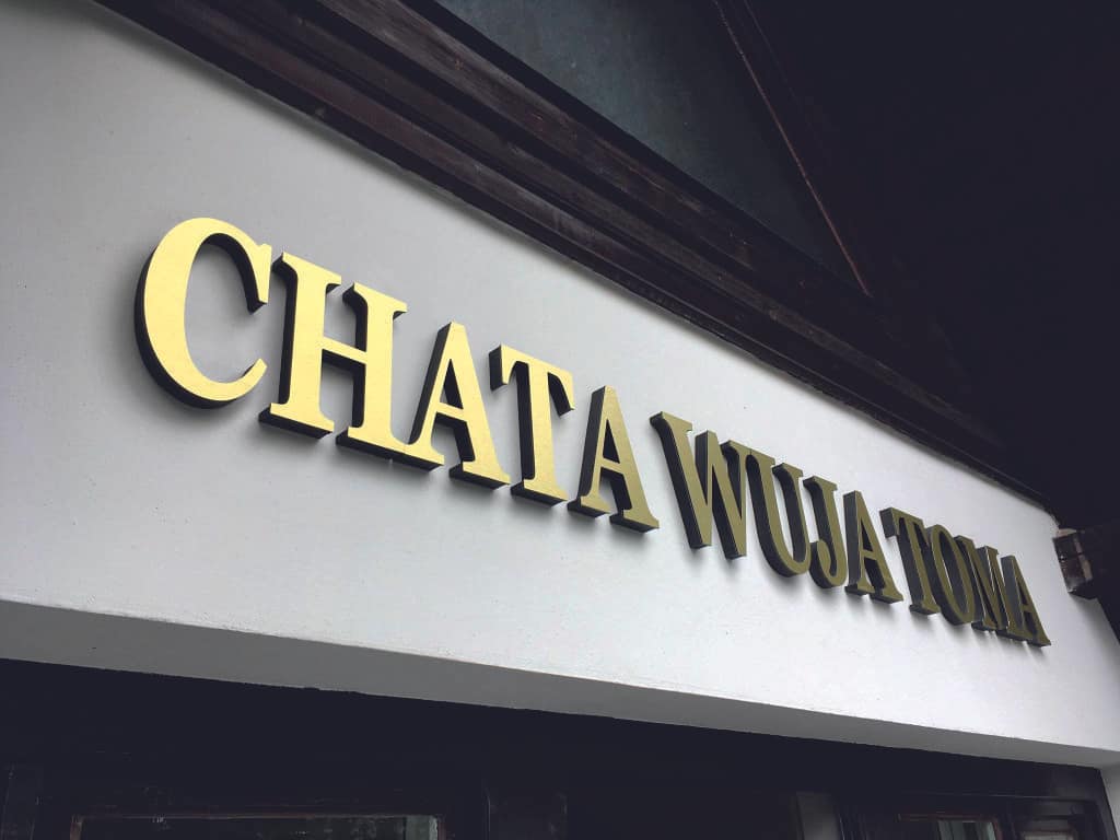 litery ze styroduru z licem z dibondu