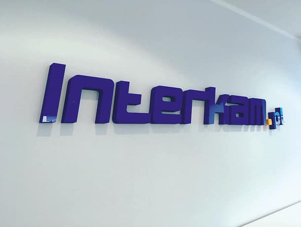 Litery styrodur z licem z pleksi interkam